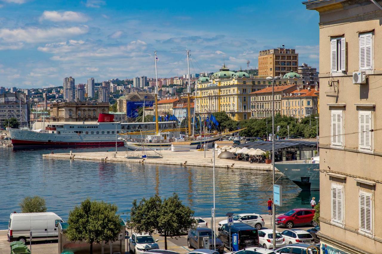 Porto Marina Apartments Rijeka Exterior foto